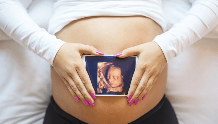 Como ouvir coração do bebe em casa? Conheça app bebê ouve e ouça agora
